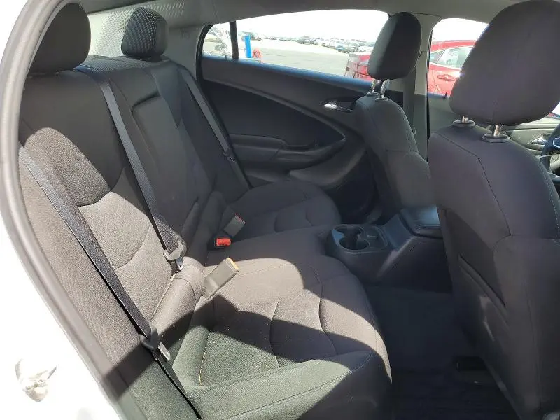 2018 CHEVROLET VOLT LT  
