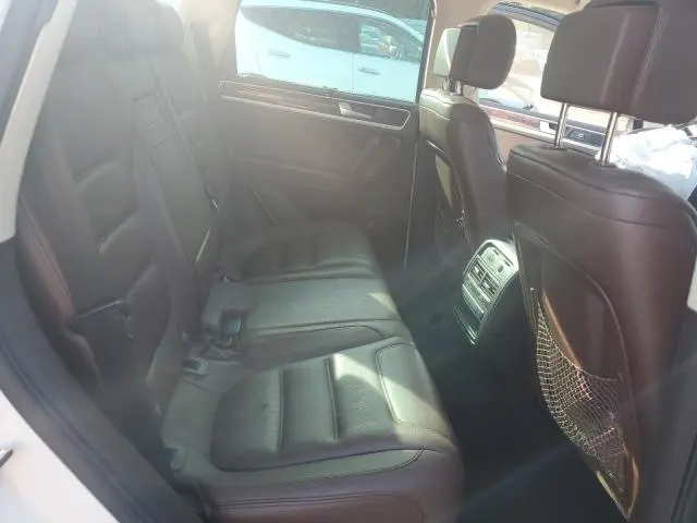 2012 VOLKSWAGEN TOUAREG HYBRID  