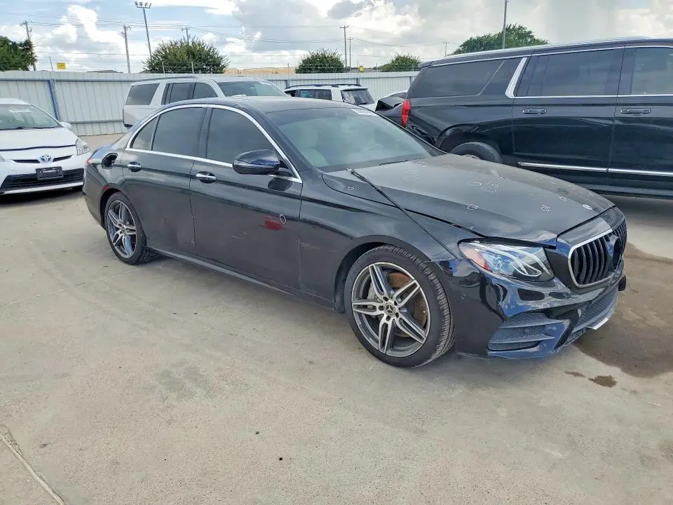 2017 MERCEDES-BENZ E 300  