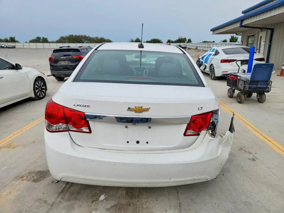 2015 CHEVROLET CRUZE LT  