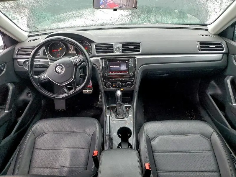 2017 VOLKSWAGEN PASSAT R-LINE  