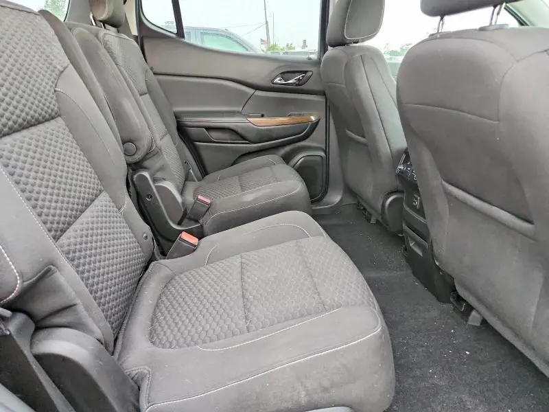 2019 GMC ACADIA SLE  