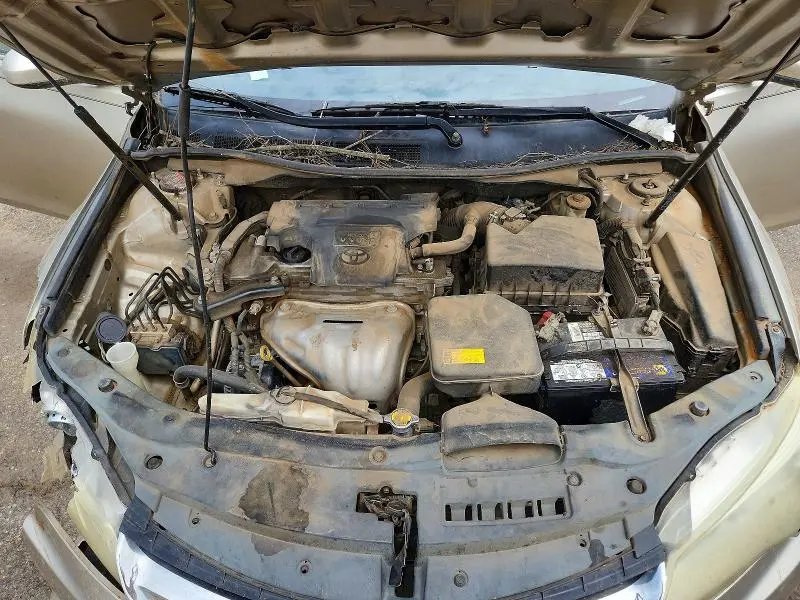 2015 TOYOTA CAMRY LE  