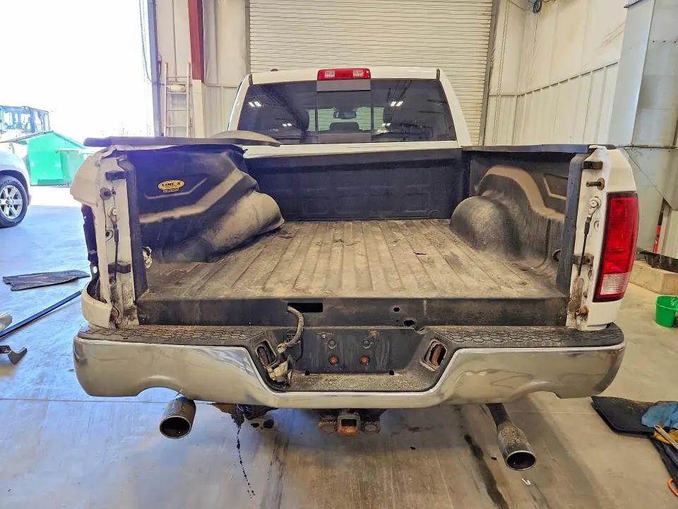 2015 RAM 1500 SLT  