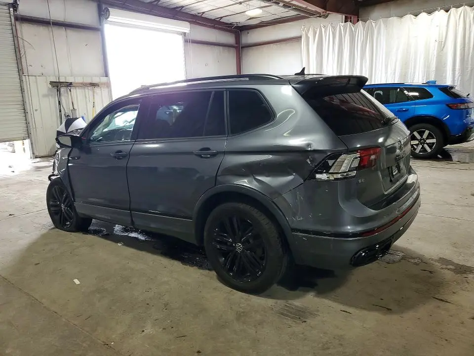 2022 VOLKSWAGEN TIGUAN SE R-LINE BLACK  