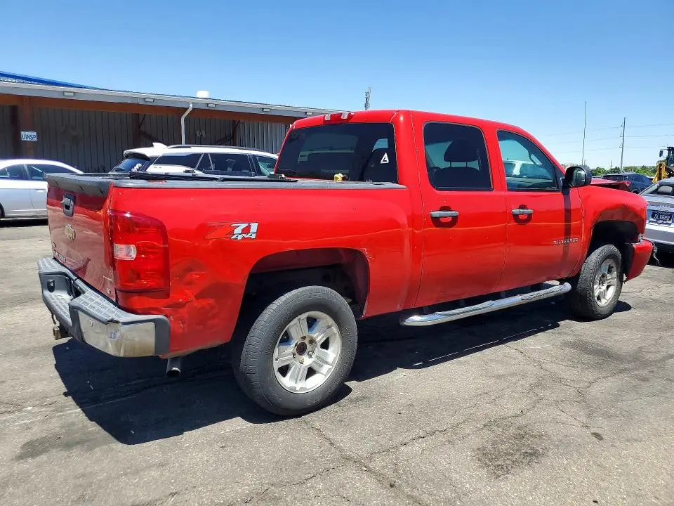 2011 CHEVROLET SILVERADO K1500 LT  