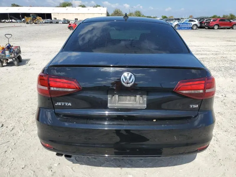 2016 VOLKSWAGEN JETTA SPORT  