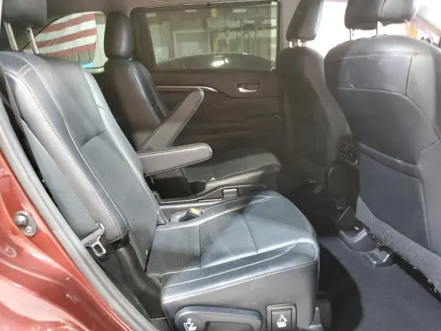 2016 TOYOTA HIGHLANDER LIMITED  