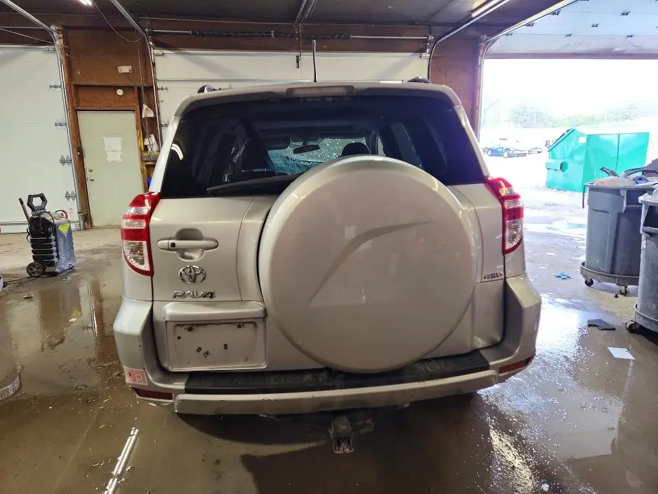2011 TOYOTA RAV4 LIMITED  