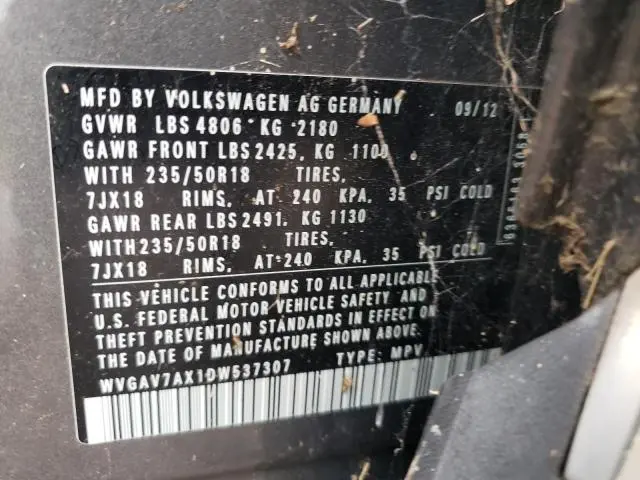 2013 VOLKSWAGEN TIGUAN S  