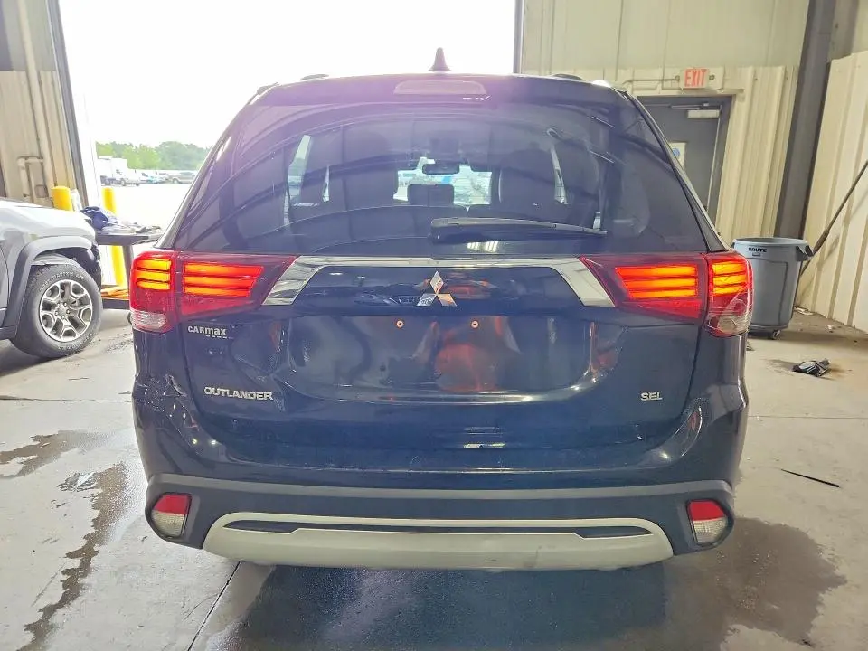 2020 MITSUBISHI OUTLANDER SE  