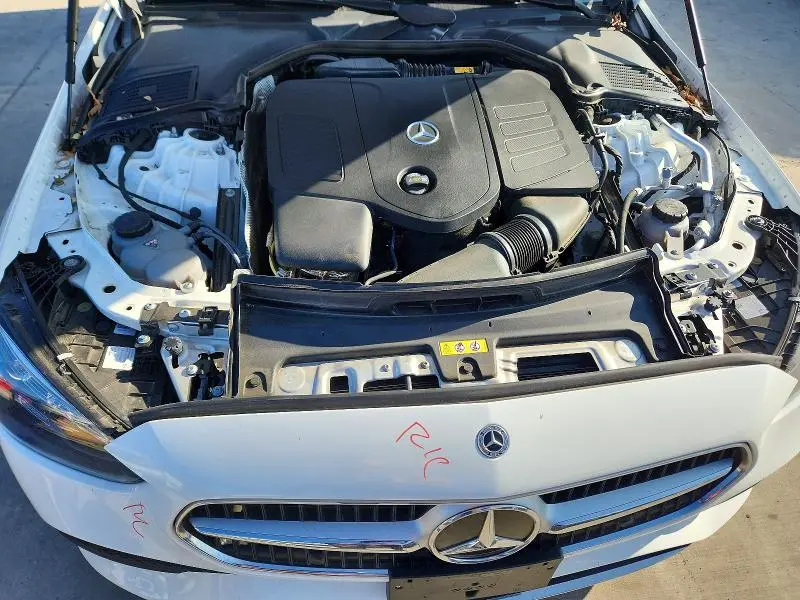 2024 MERCEDES-BENZ C 300  