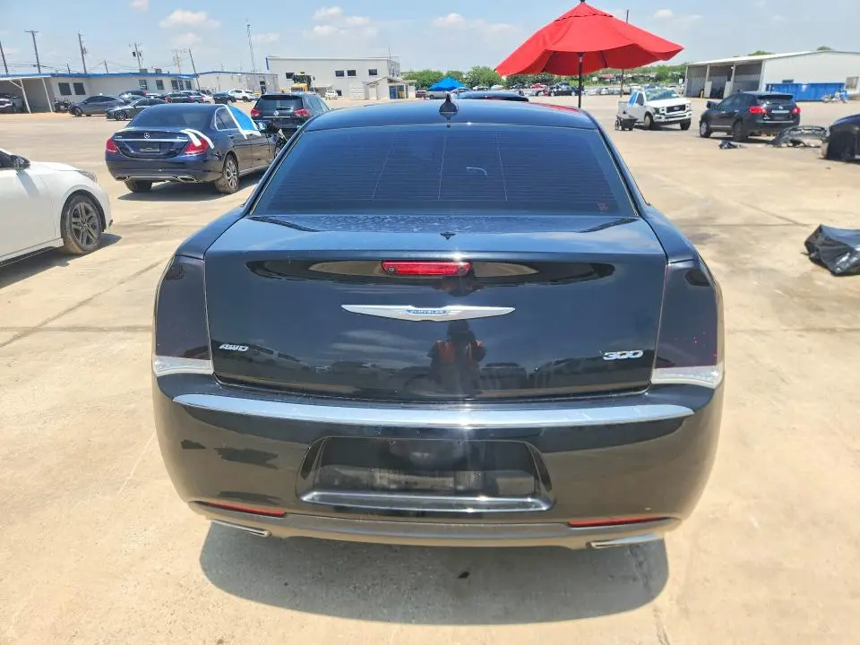 2020 CHRYSLER 300 LIMITED  