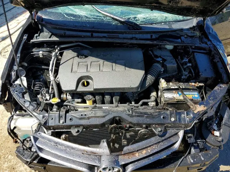2015 TOYOTA COROLLA LE PLUS  