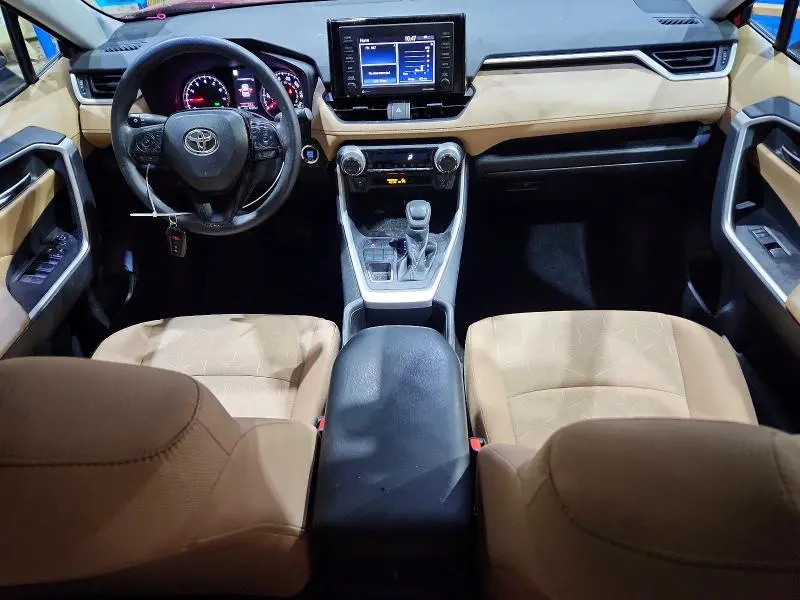 2022 TOYOTA RAV4 XLE  