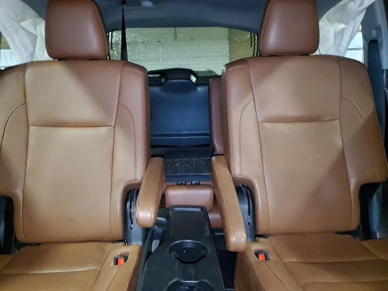 2017 TOYOTA HIGHLANDER LIMITED PLATINUM  