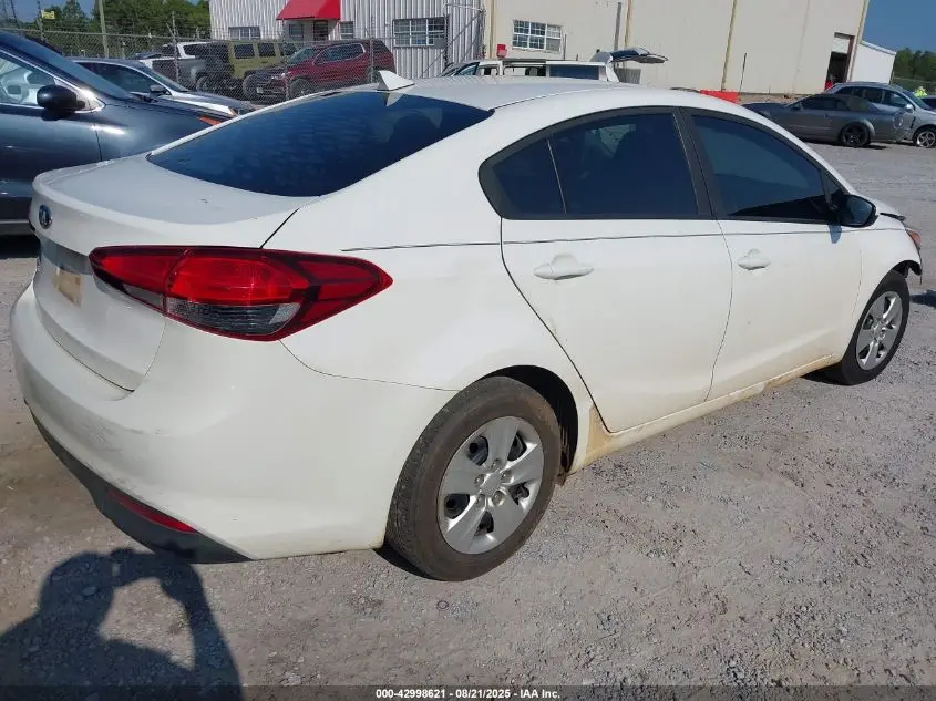 2017 KIA FORTE LX