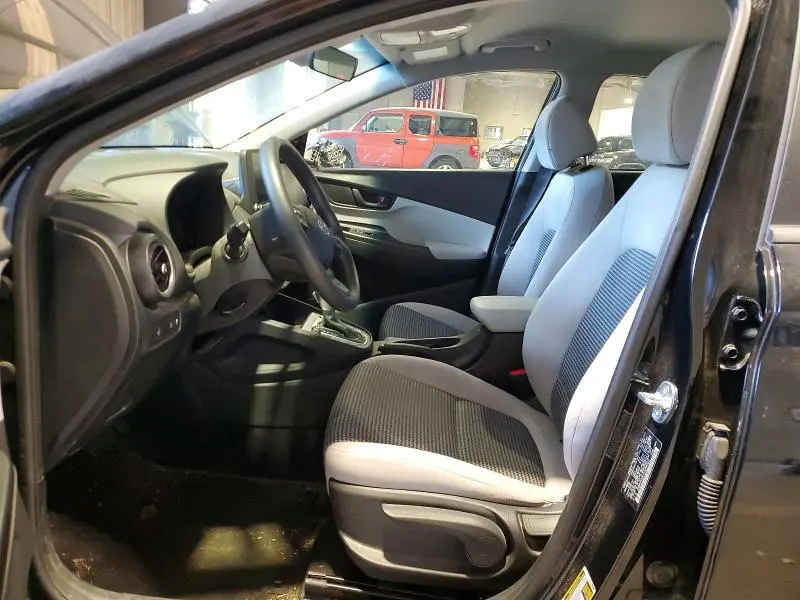 2023 HYUNDAI KONA SE  