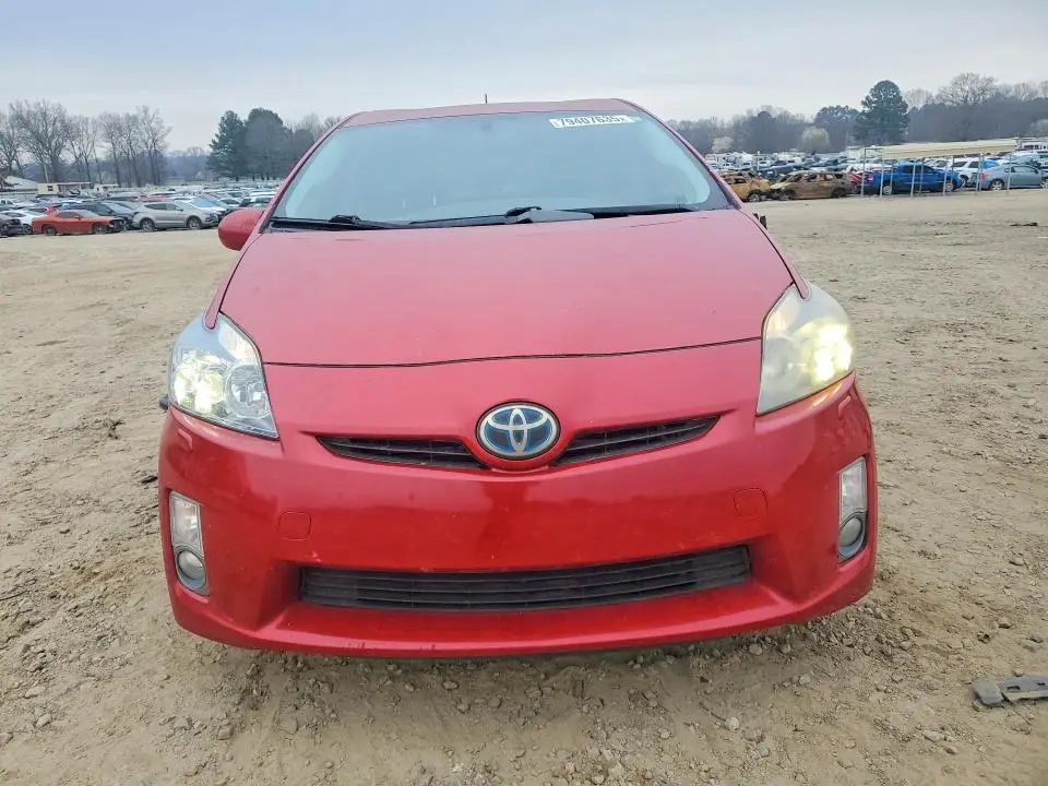 2011 TOYOTA PRIUS FIVE  