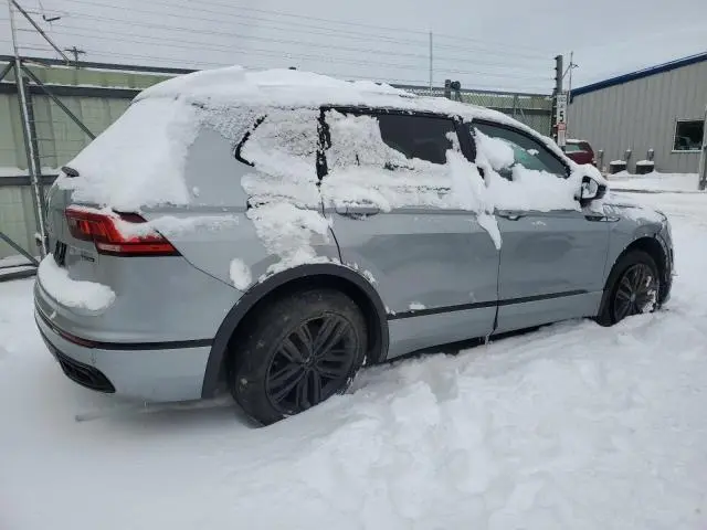 2022 VOLKSWAGEN TIGUAN SE R-LINE BLACK  