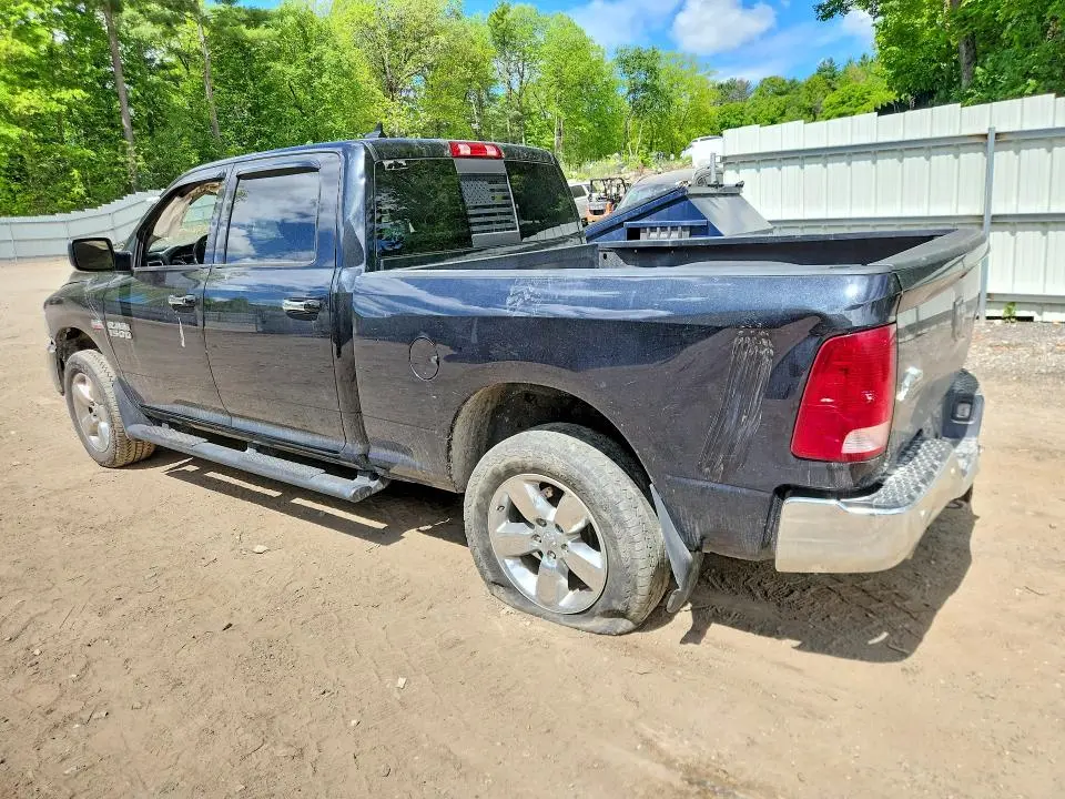 2016 RAM 1500 SLT  