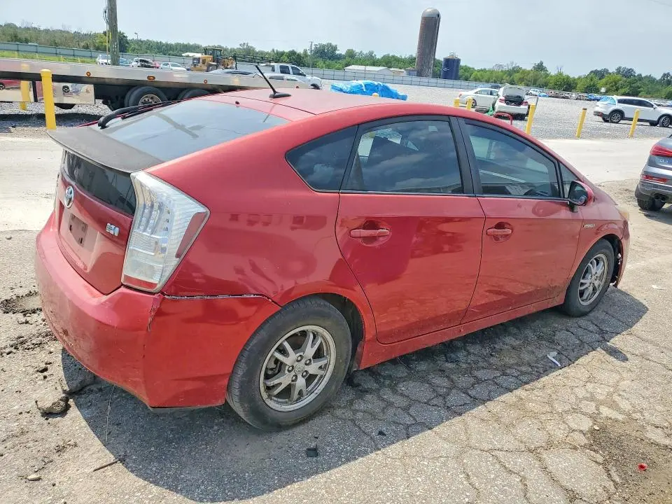 2010 TOYOTA PRIUS III  
