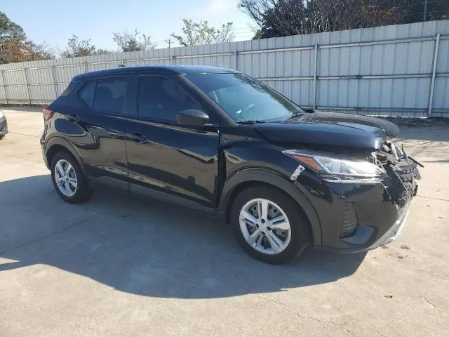2021 NISSAN KICKS S  