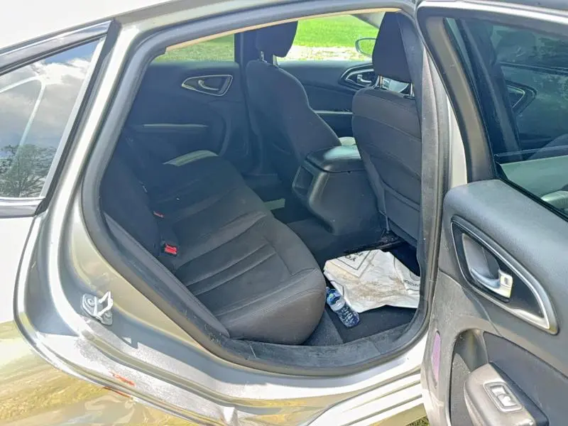 2017 CHRYSLER 200 LX  