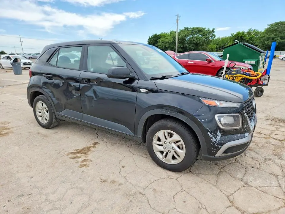 2021 HYUNDAI VENUE SE  