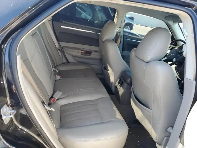 2010 CHRYSLER 300C   