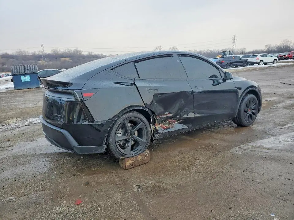 2026 TESLA MODEL Y   