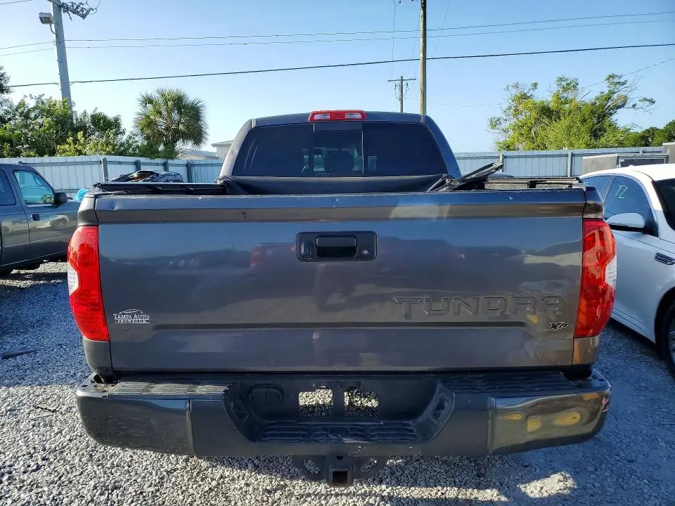 2016 TOYOTA TUNDRA SR5  