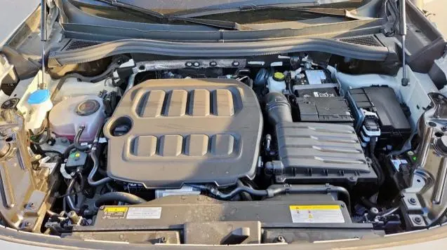 2025 VOLKSWAGEN TIGUAN SE R-LINE BLACK  