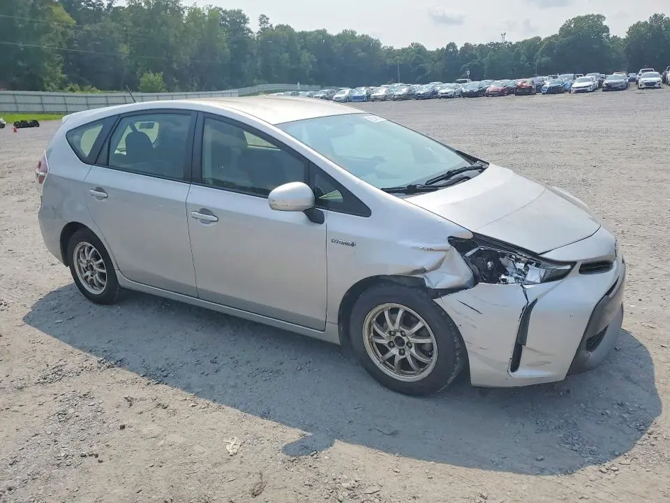 2015 TOYOTA PRIUS   