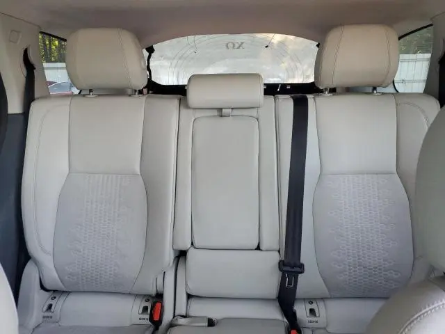 2019 LAND ROVER DISCOVERY SPORT SE  