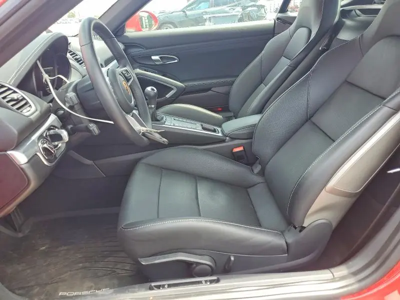 2025 PORSCHE CAYMAN BASE  