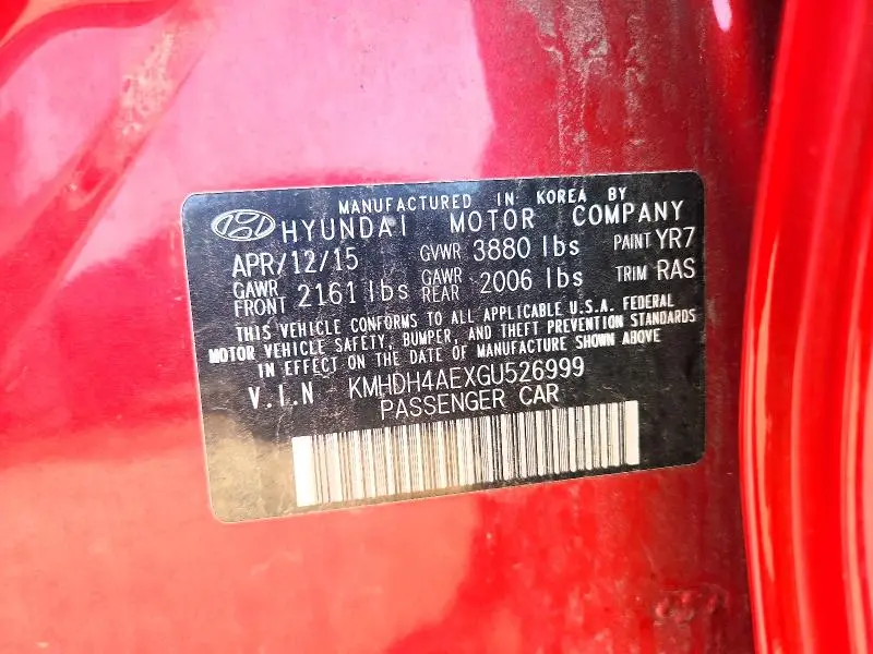 2016 HYUNDAI ELANTRA SE  