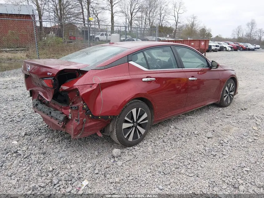 2022 NISSAN ALTIMA SV FWD