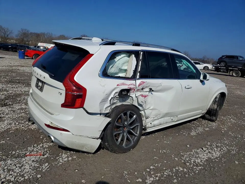 2019 VOLVO XC90 T5 MOMENTUM  