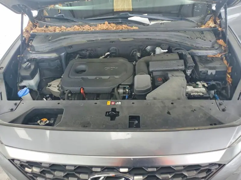 2019 HYUNDAI SANTA FE SE  