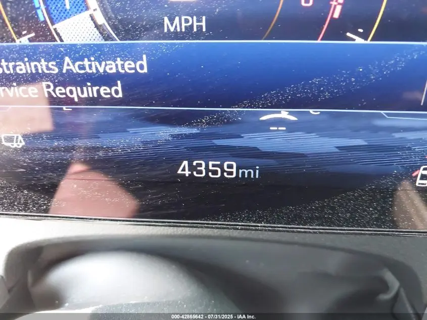 2025 CHEVROLET TRAVERSE FWD LT