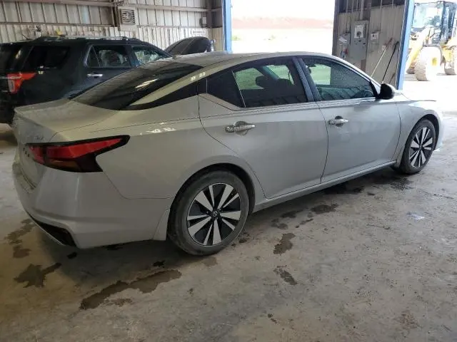2021 NISSAN ALTIMA SV  