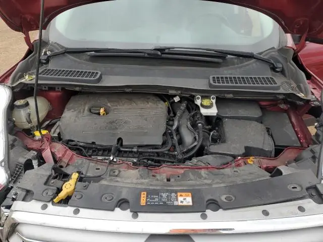 2017 FORD ESCAPE SE  