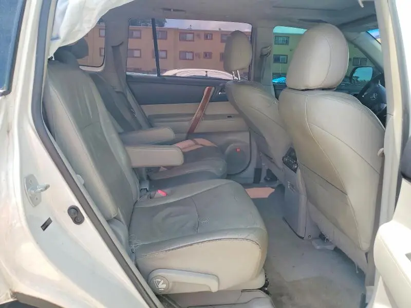 2010 TOYOTA HIGHLANDER LIMITED  