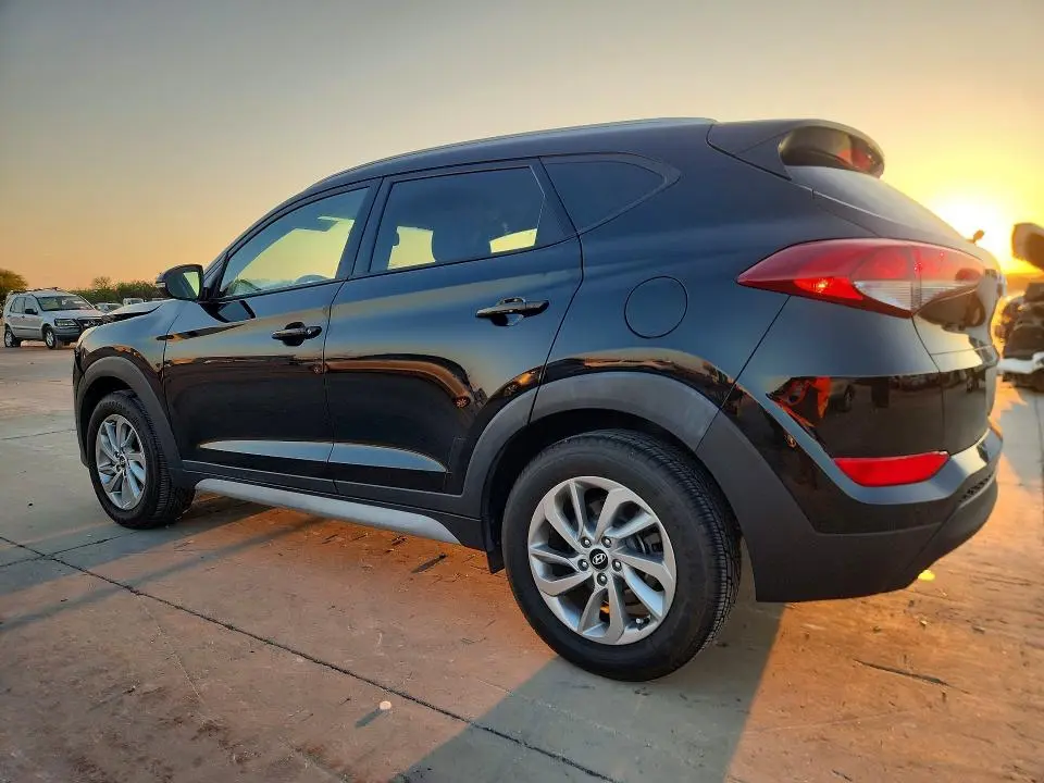2017 HYUNDAI TUCSON SE PLUS  