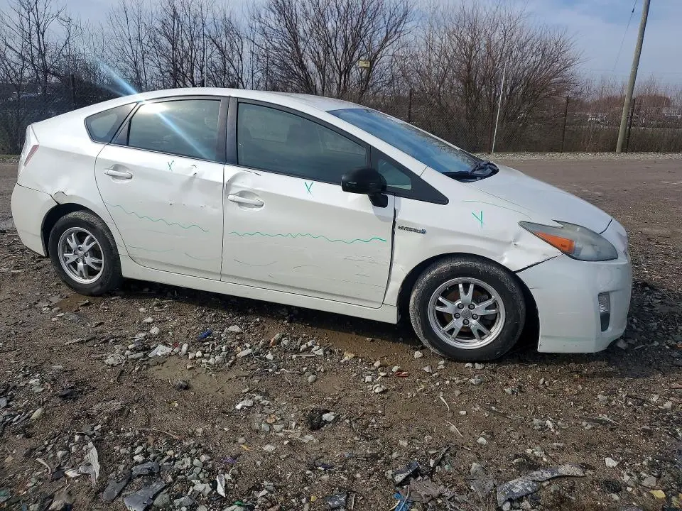 2010 TOYOTA PRIUS II  