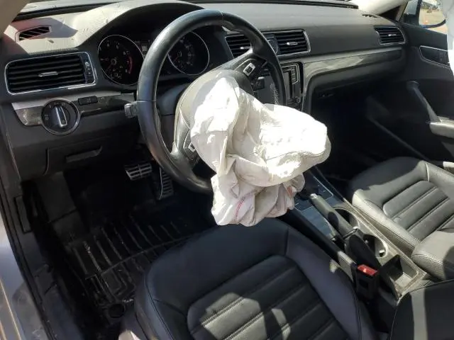 2017 VOLKSWAGEN PASSAT SEL PREMIUM  