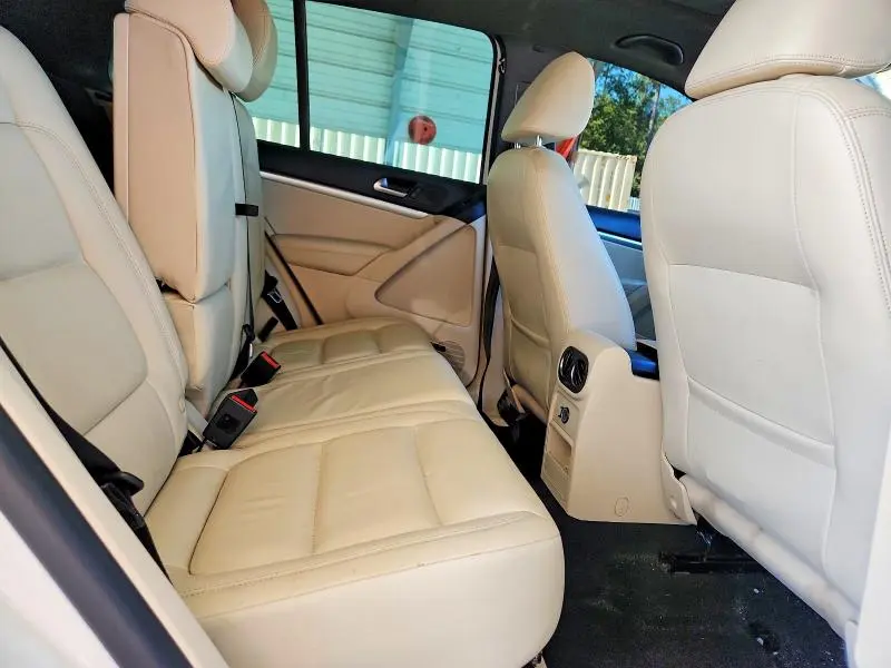 2014 VOLKSWAGEN TIGUAN S  