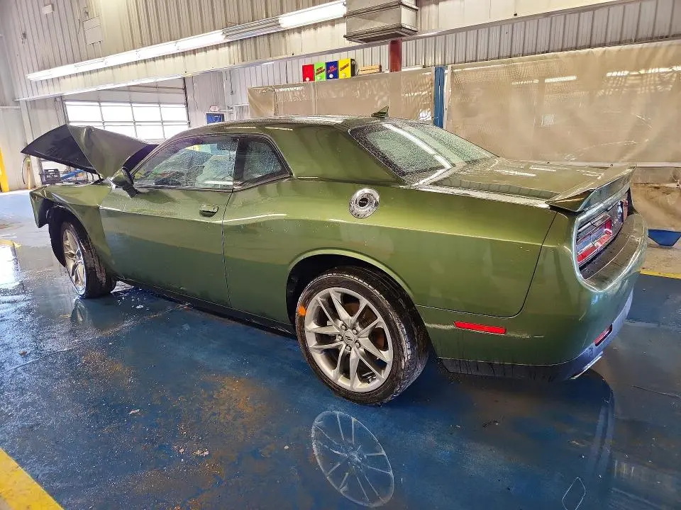2022 DODGE CHALLENGER SXT  