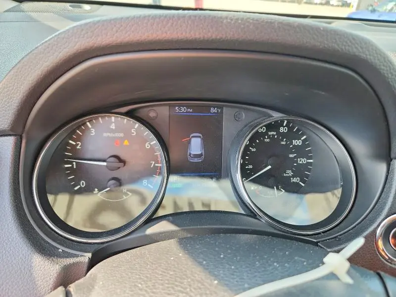 2019 NISSAN ROGUE SV  